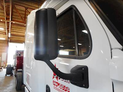 Freightliner Cascadia Right Mirror