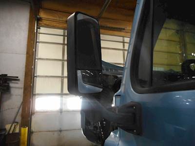 Freightliner Cascadia Mirror