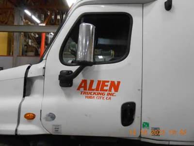 Freightliner Cascadia Left Mirror