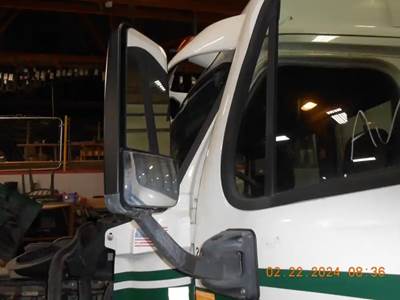 Freightliner Cascadia Left Mirror