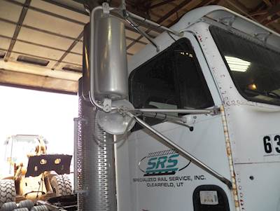 Freightliner FLD Right Mirror
