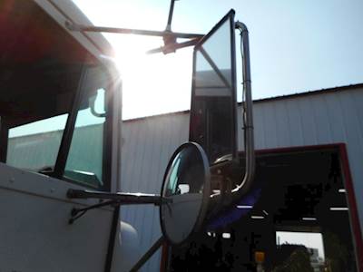 Freightliner FLD Right Mirror