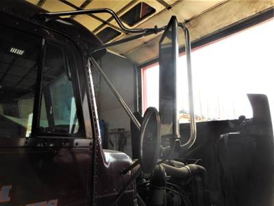 Freightliner FLD Right Mirror