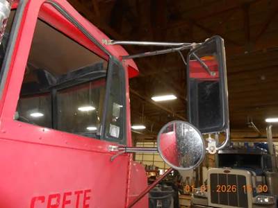 Freightliner FLD Right Mirror