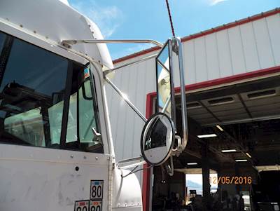 Freightliner FLD120 Mirror