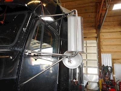 Freightliner FLD120 Mirror