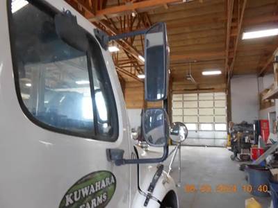 Freightliner M2 Right Mirror for a 2004 Freightliner M-2