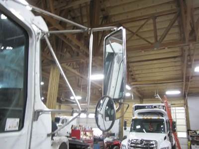 Kenworth T800 Right Mirror