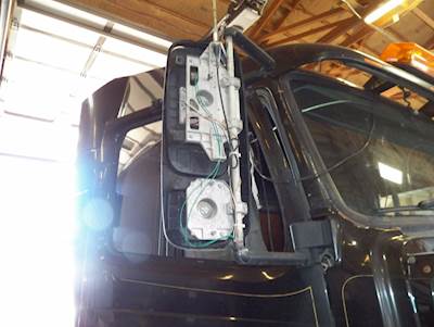 Volvo VNL64T Right Mirror