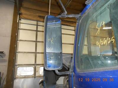 Volvo VNL860 Left Mirror for a 2021 Volvo VNL 860