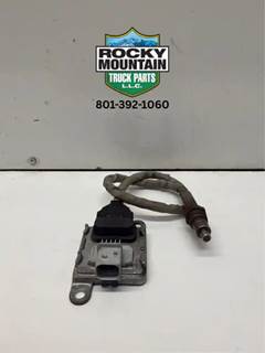 Mercedes-Benz/Detroit Diesel Outlet NOx Sensor, Part # A0101538128 001, Fits DD13/DD15/DD16