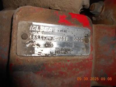 Chelsea 489XLAHX-U3XK PTO for a 2013 Kenworth T800