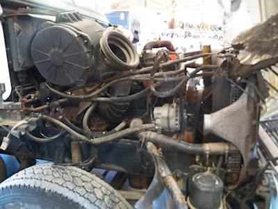 Freightliner Century Class 120 Radiator for a 2000 Freightliner C120