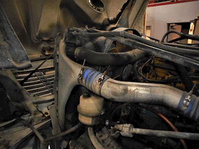 Freightliner Columbia 120 Radiator for a 2005 Freightliner CL120