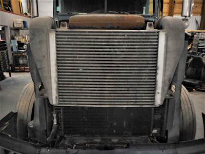Freightliner FLD Radiator