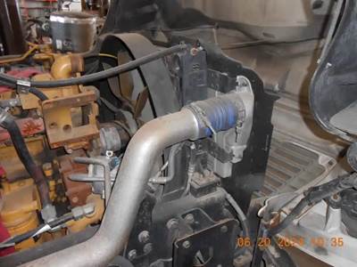 Freightliner M2 Radiator for a 2004 Freightliner M-2