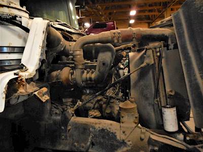 Mack DM688S Radiator