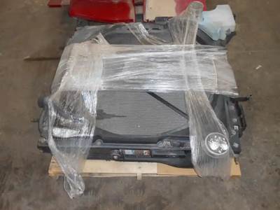Peterbilt 386 Radiator