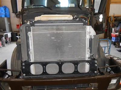 Volvo VNL Radiator