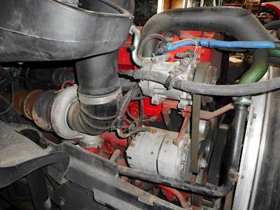 Volvo VNL64T Radiator