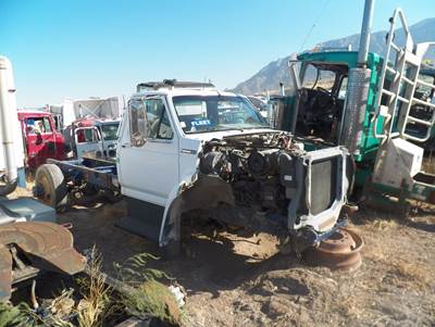 Ford F-700 Salvage Truck