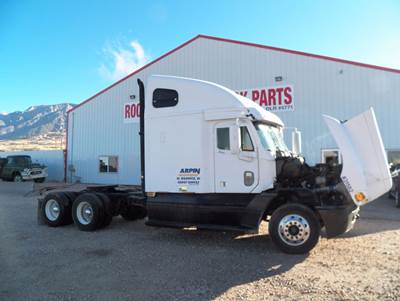 Freightliner Century Class 120 Salvage Truck