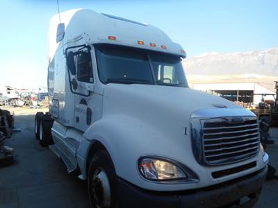 Freightliner Century Class Salvage Truck