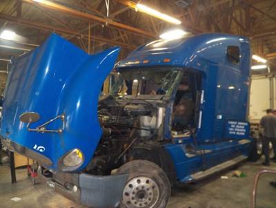 Freightliner Century Class Salvage Truck