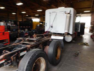 Freightliner Columbia 120 Salvage Truck