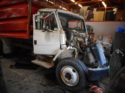 Freightliner FL70 Salvage Truck