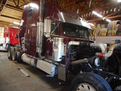 Freightliner FLD Salvage Truck