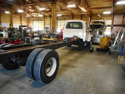 GMC C6500 Salvage Truck