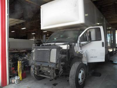 GMC C7500 Salvage Truck
