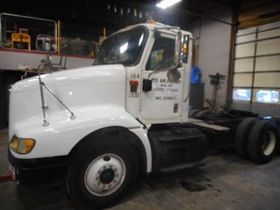 International 9100 Salvage Truck