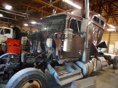 International 9300 Salvage Truck