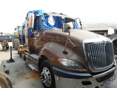 International ProStar Salvage Truck