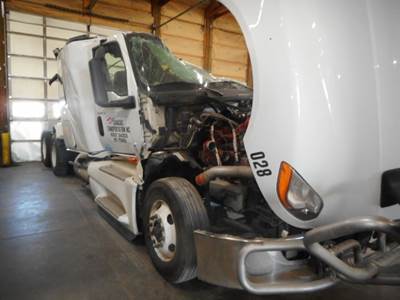 International ProStar Salvage Truck