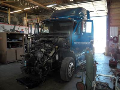International ProStar Salvage Truck