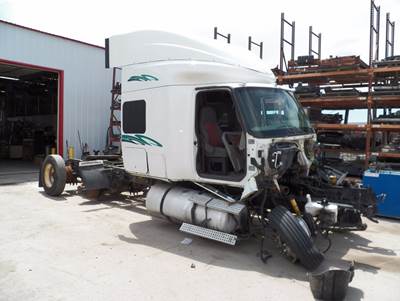 International ProStar Salvage Truck