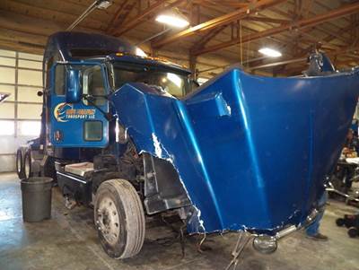 Kenworth T600 Salvage Truck