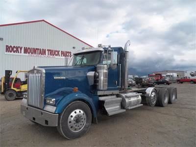 Kenworth W900 Salvage Truck