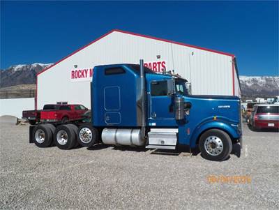 Kenworth W900 Salvage Truck