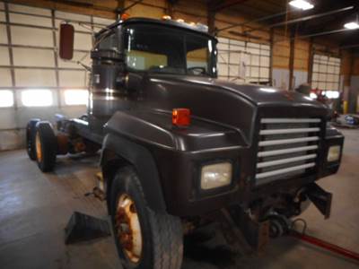 Mack RD686S Salvage Truck