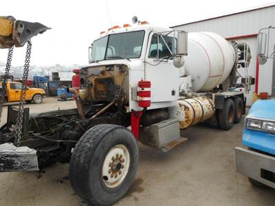 Peterbilt 357 Salvage Truck