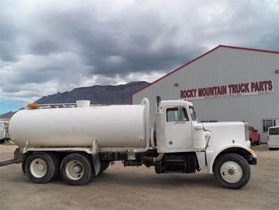 Peterbilt 359 Salvage Truck