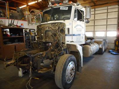 Peterbilt 377 Salvage Truck