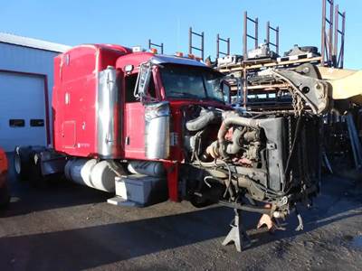 Peterbilt 379 Salvage Truck