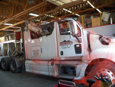Peterbilt 387 Salvage Truck
