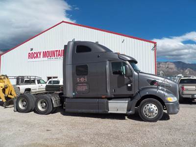 Peterbilt 387 Salvage Truck