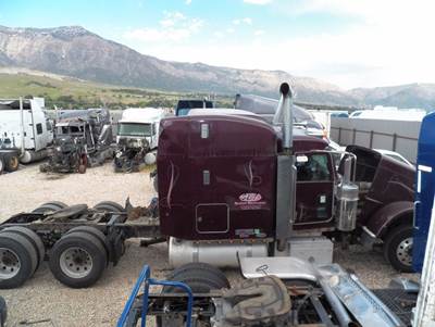 Peterbilt 389 Salvage Truck